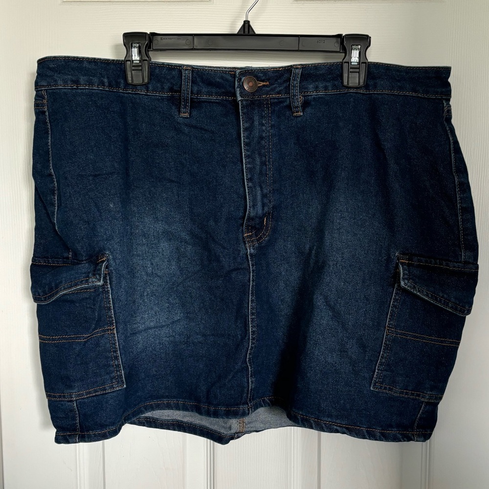 Dark Wash Denim Cargo Skirt - Women
